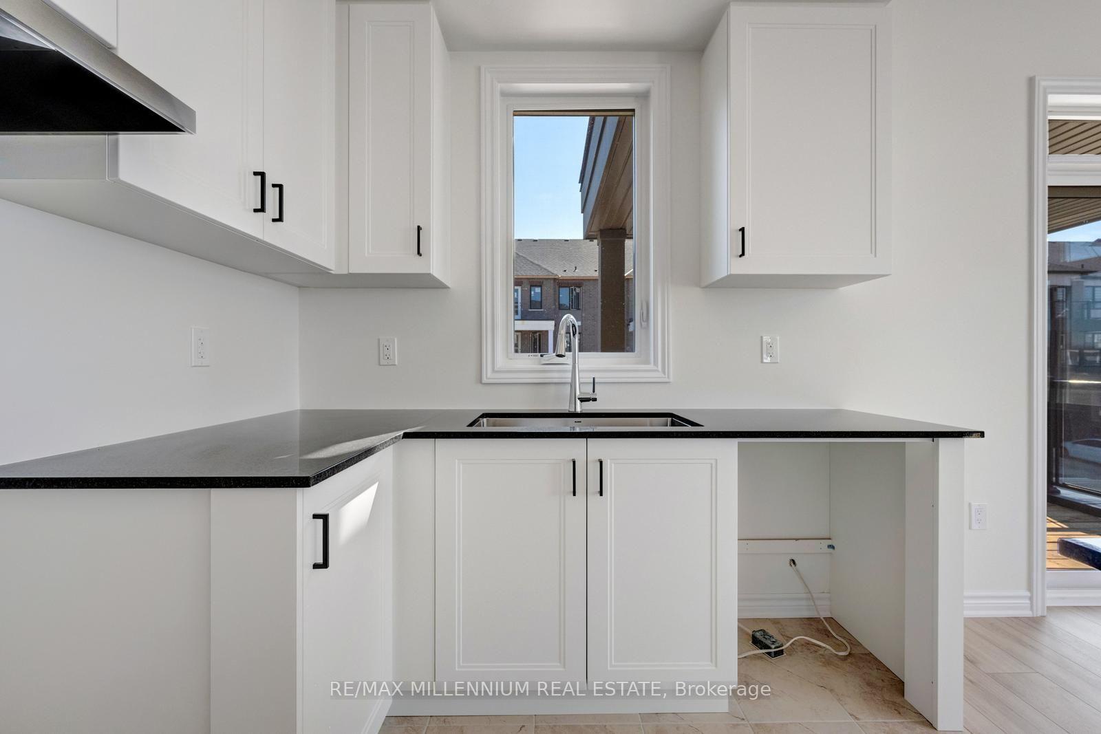 Photo 16 of Unit Main, 36 Thornbird Crescent, Brampton, Northwest Brampton — HOMEH