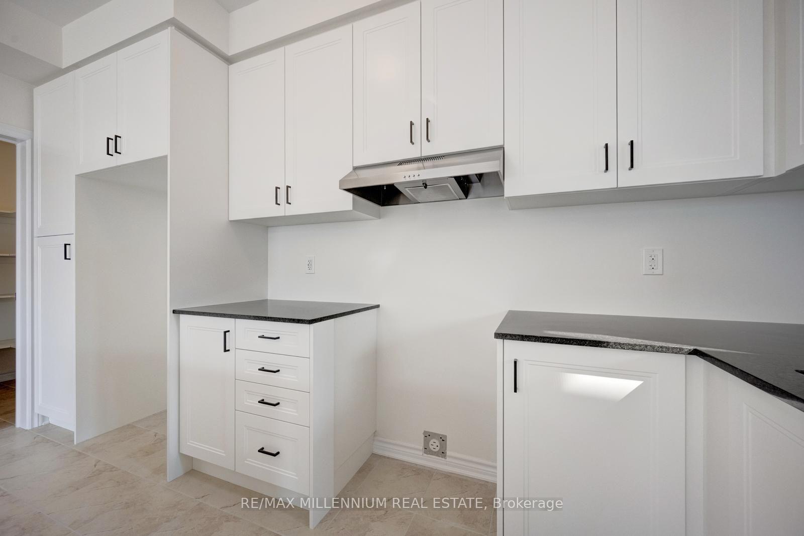 Photo 17 of Unit Main, 36 Thornbird Crescent, Brampton, Northwest Brampton — HOMEH