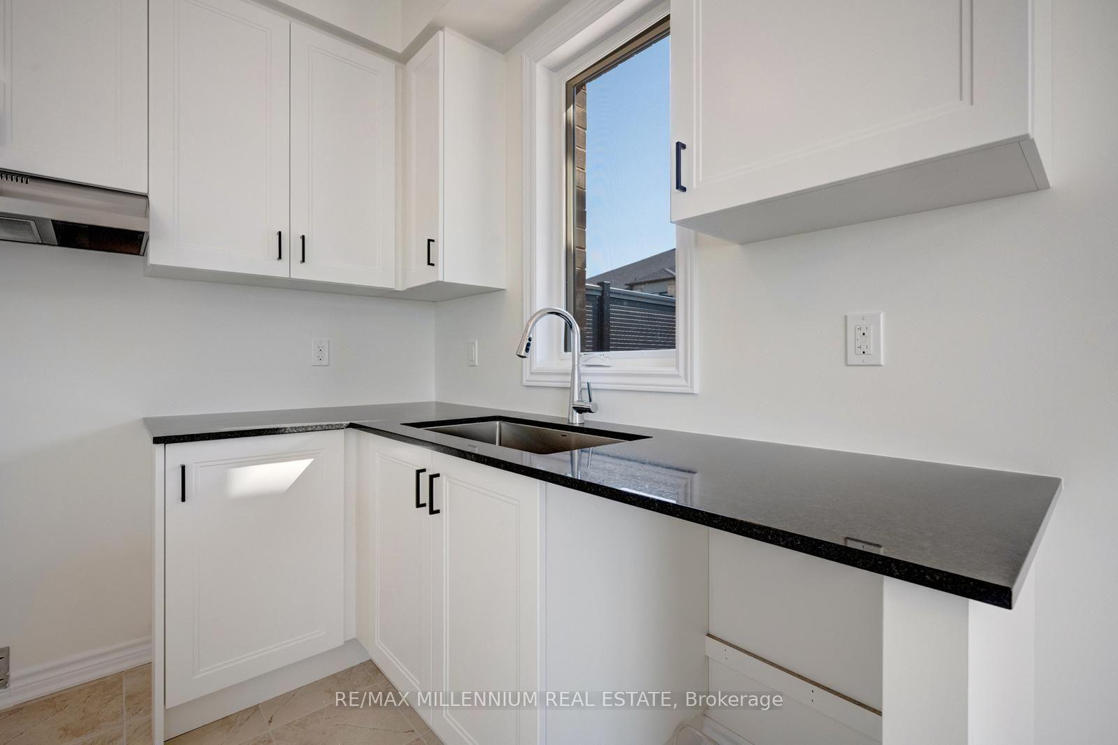 Photo 20 of Unit Main, 36 Thornbird Crescent, Brampton, Northwest Brampton — HOMEH