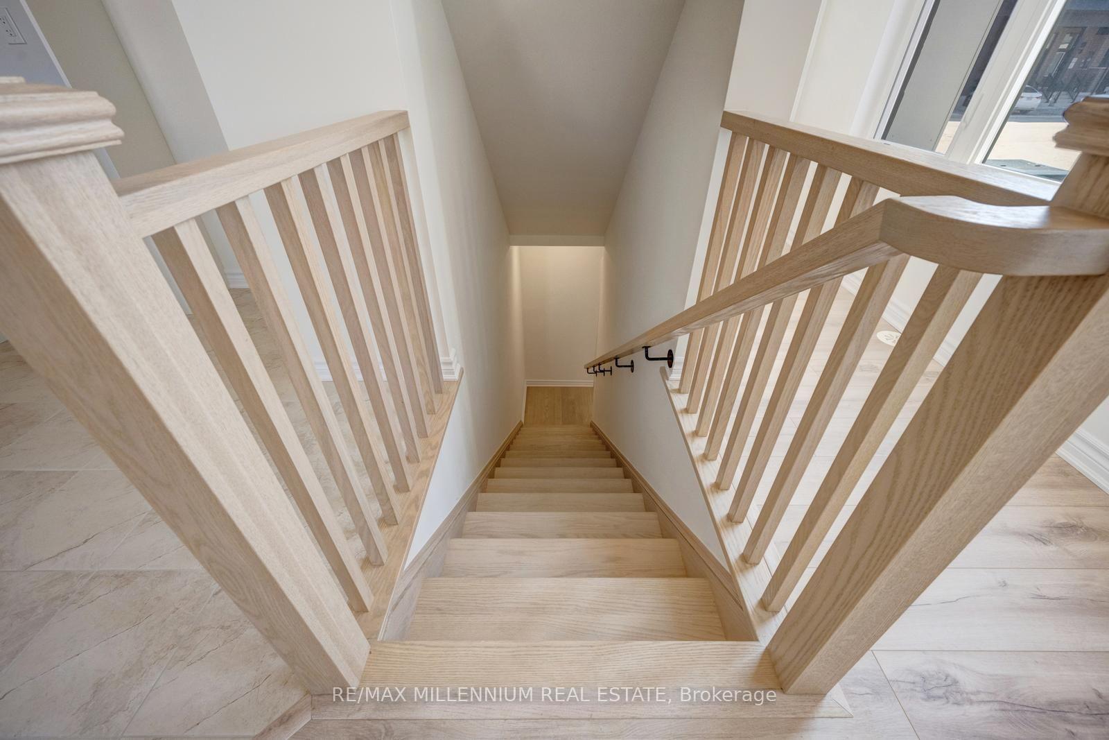 Photo 32 of Unit Main, 36 Thornbird Crescent, Brampton, Northwest Brampton — HOMEH