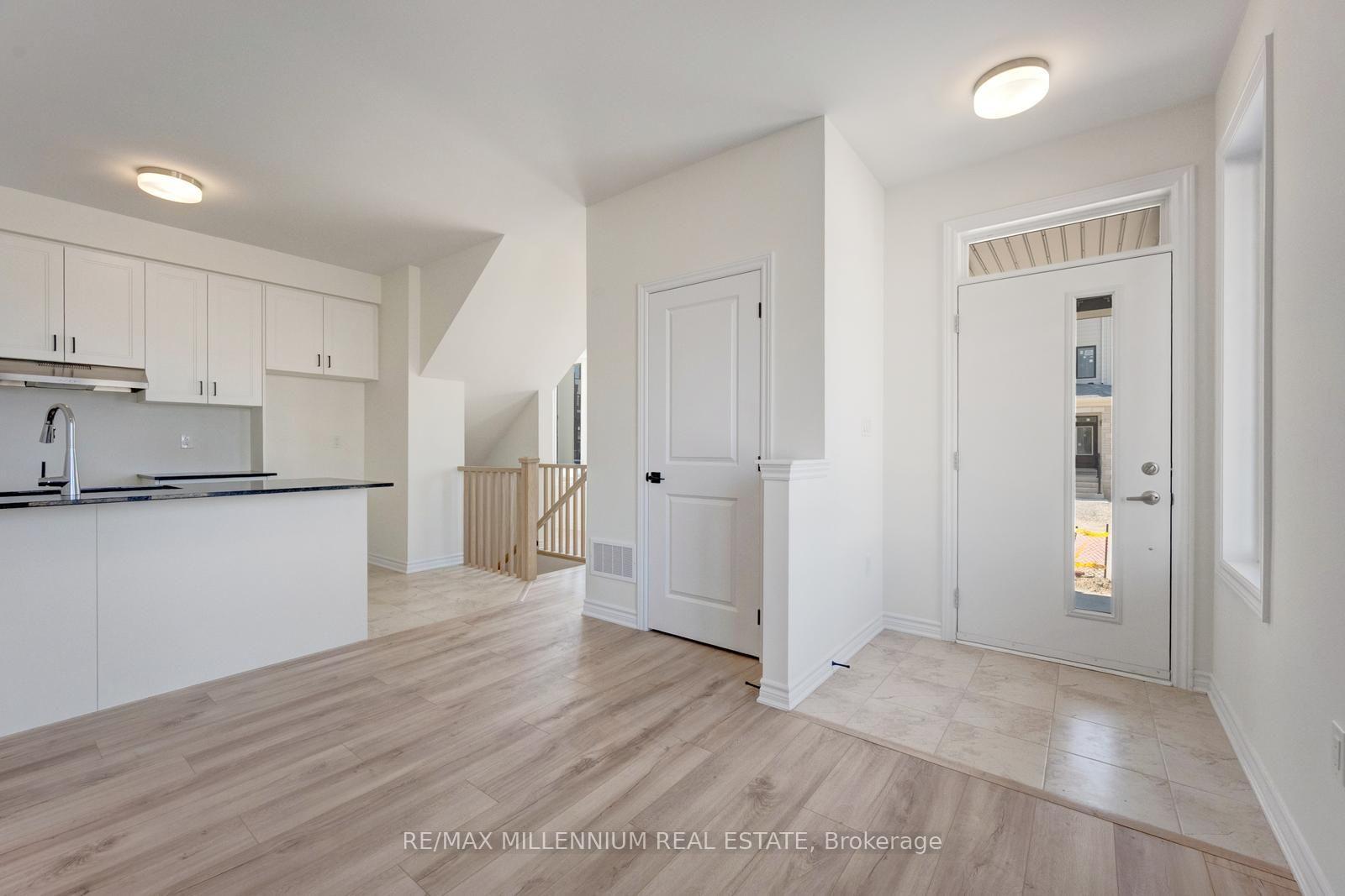 Photo 39 of Unit Main, 36 Thornbird Crescent, Brampton, Northwest Brampton — HOMEH