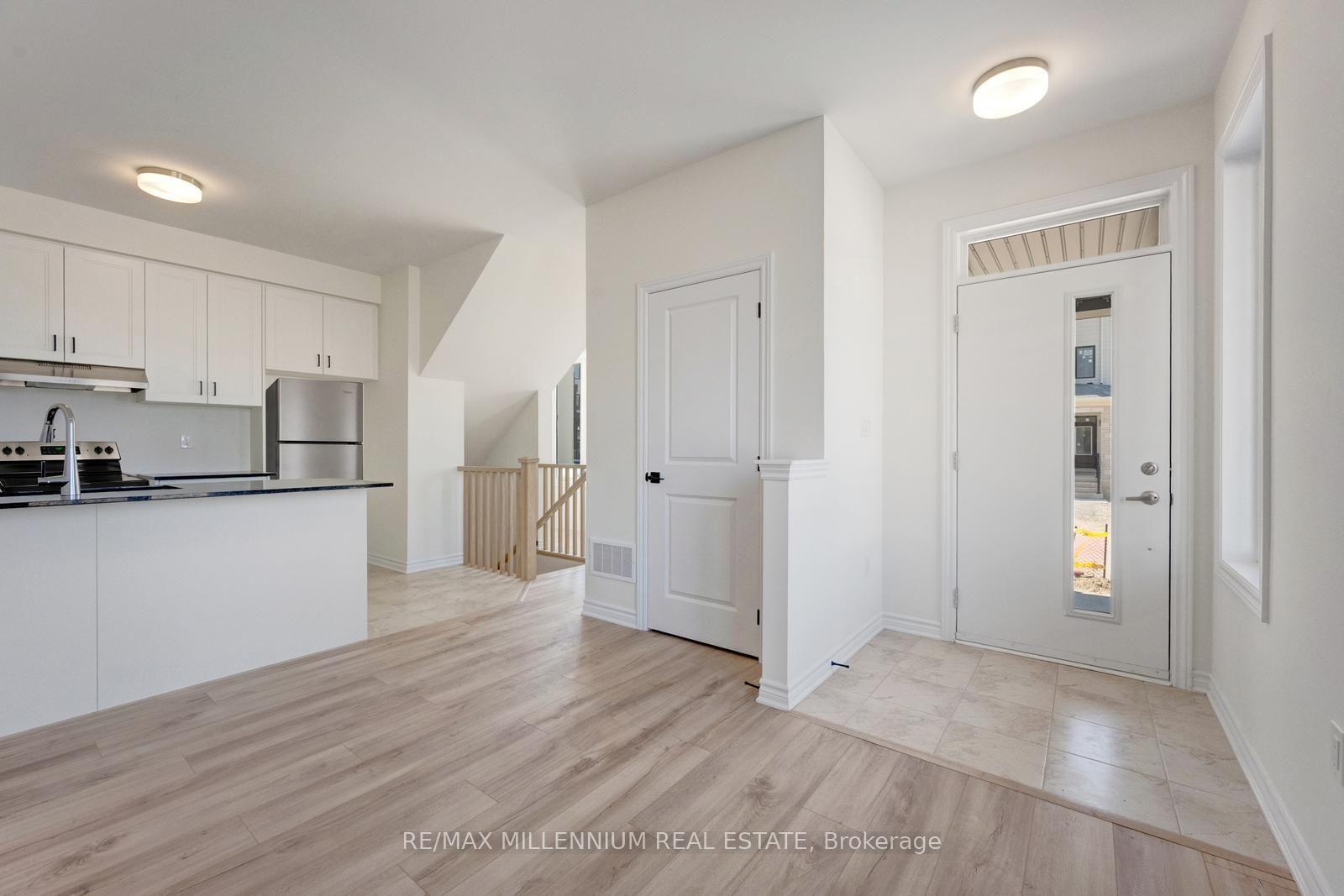 Photo 40 of Unit Main, 36 Thornbird Crescent, Brampton, Northwest Brampton — HOMEH