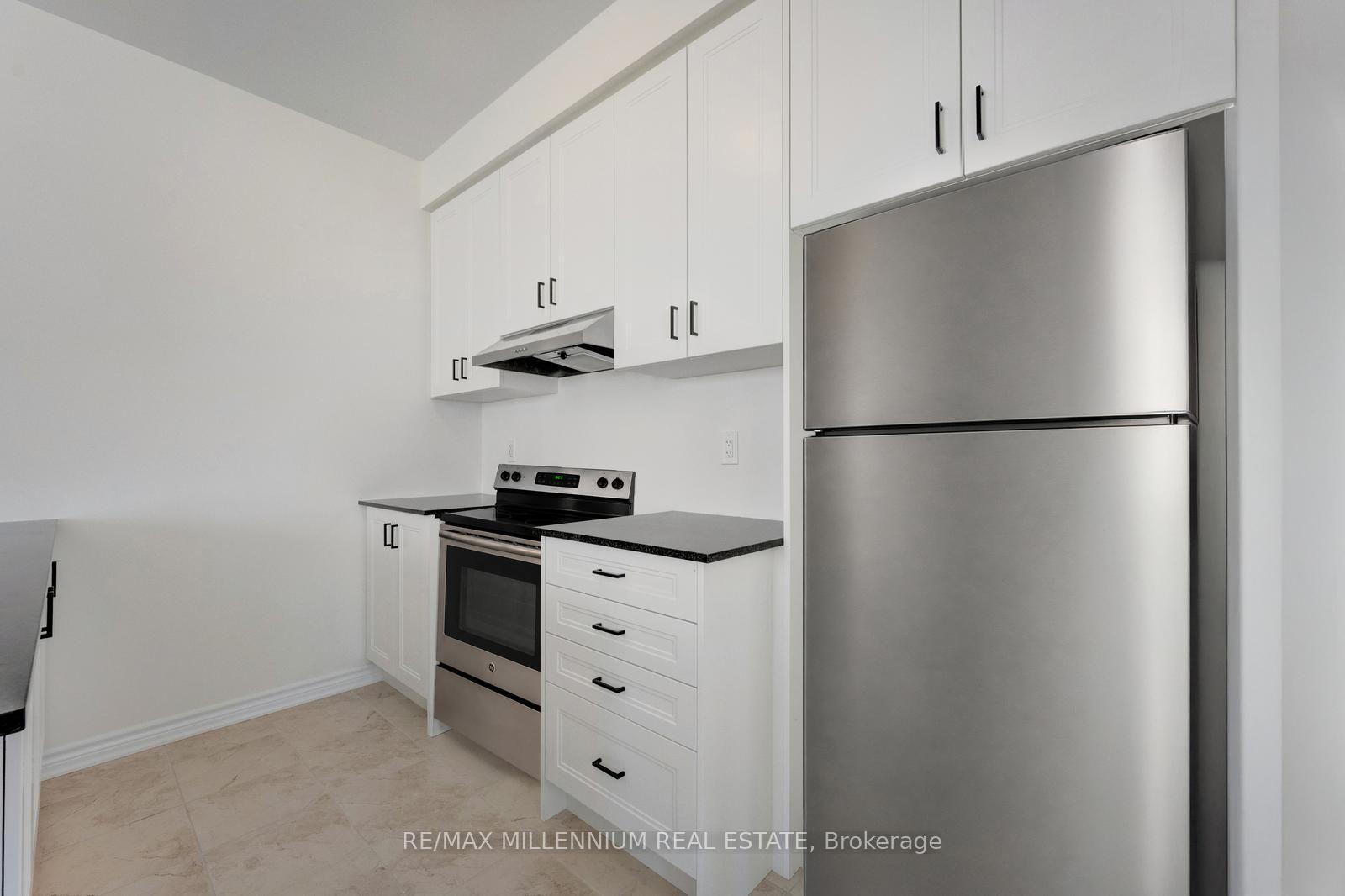 Photo 46 of Unit Main, 36 Thornbird Crescent, Brampton, Northwest Brampton — HOMEH