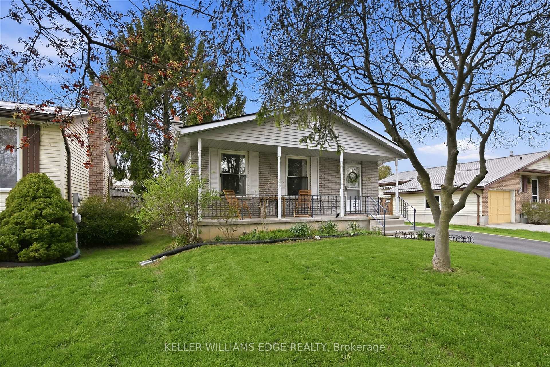 Photo 2 of 17 Richardson Drive, Norfolk, Port Dover — HOMEH