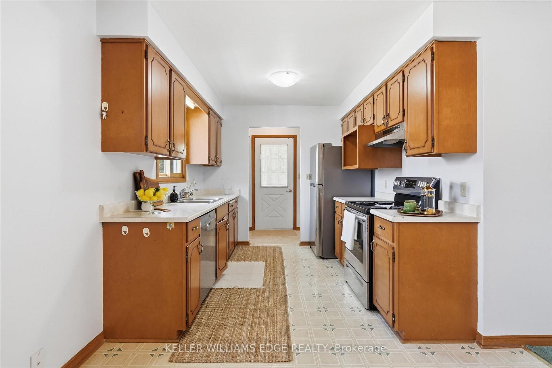 Photo 9 of 17 Richardson Drive, Norfolk, Port Dover — HOMEH