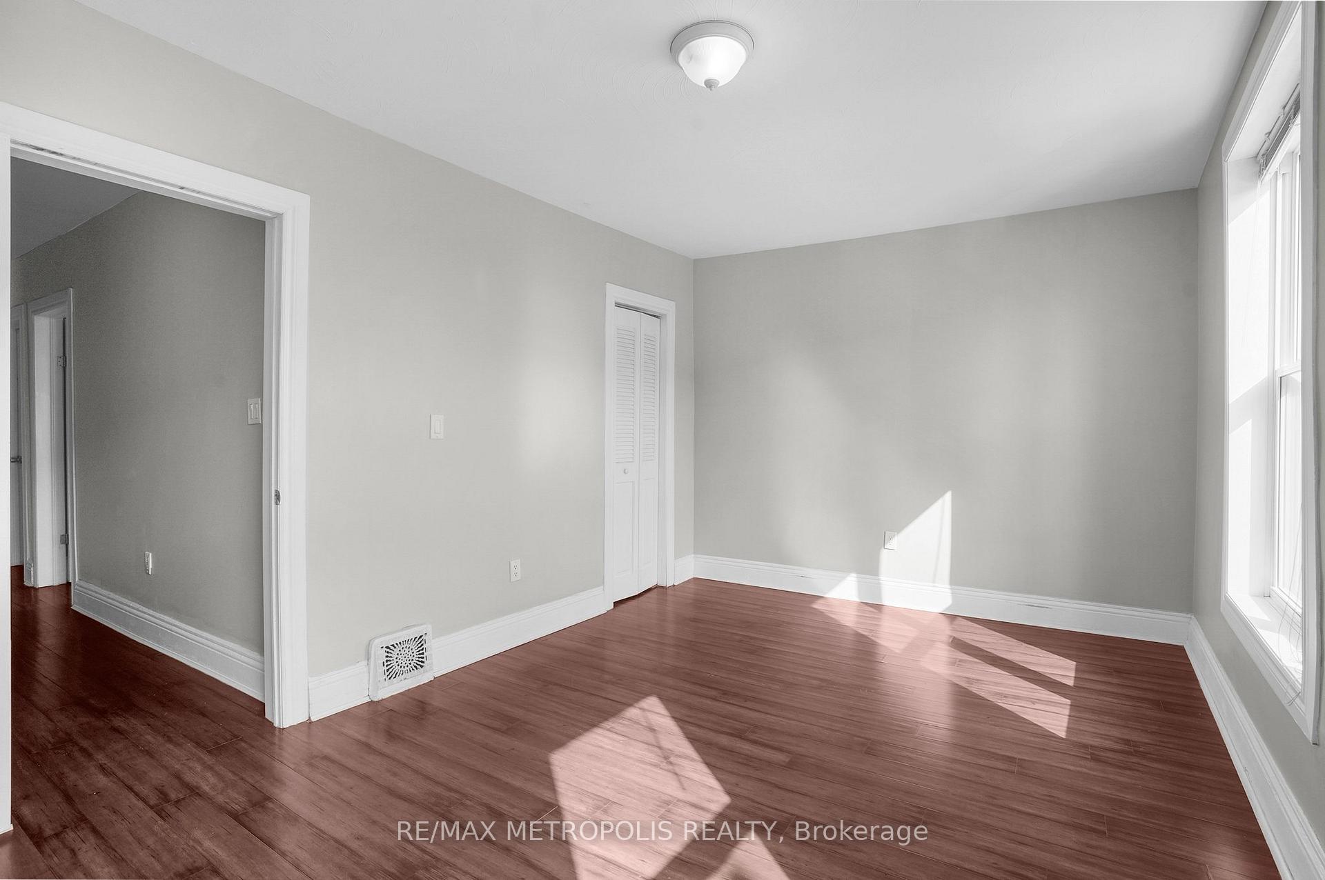Photo 15 of 201 Bay Street N, Hamilton, Central — HOMEH