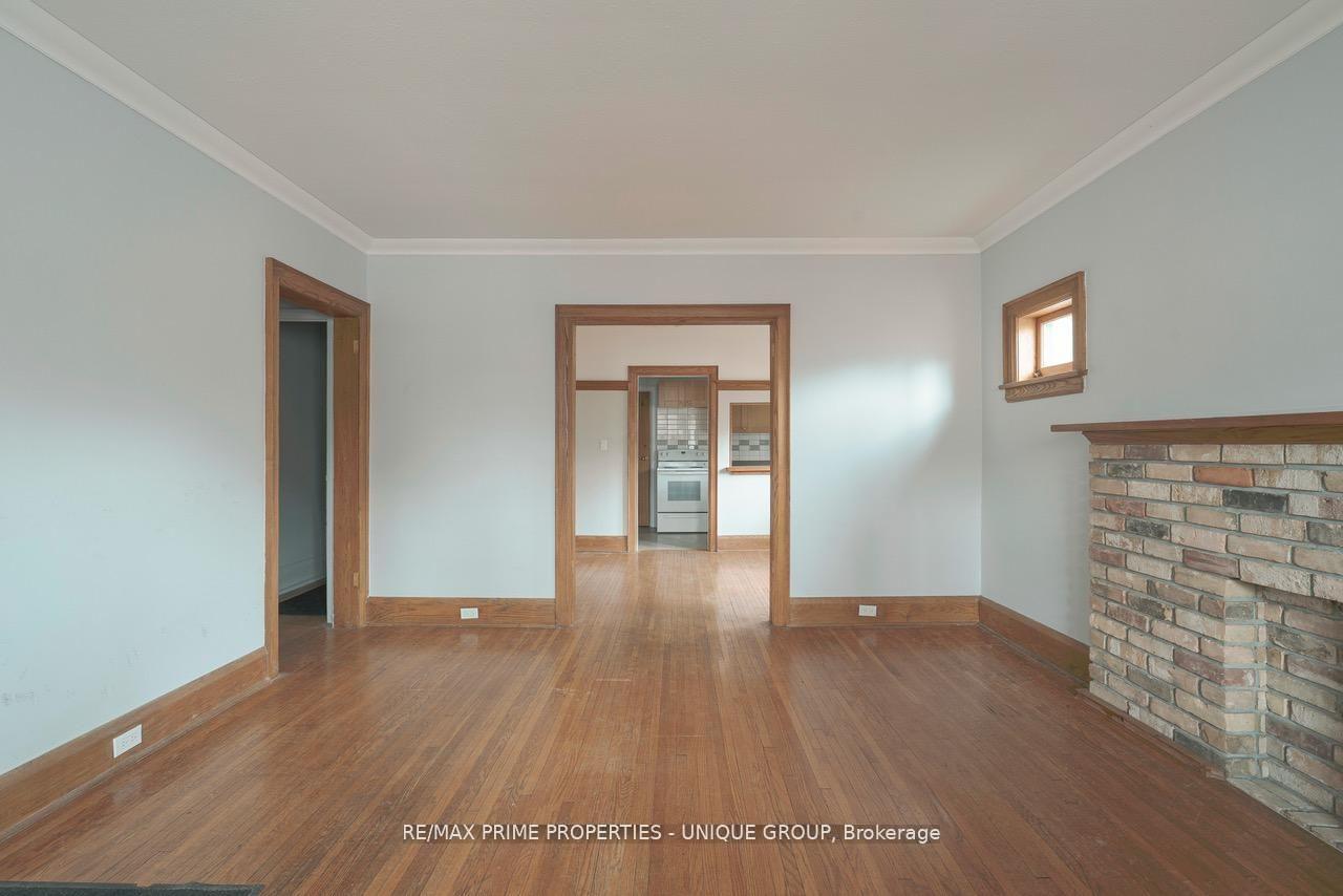 Photo 2 of Unit Main, 1 Bonfield Avenue, Toronto, The Beaches — HOMEH