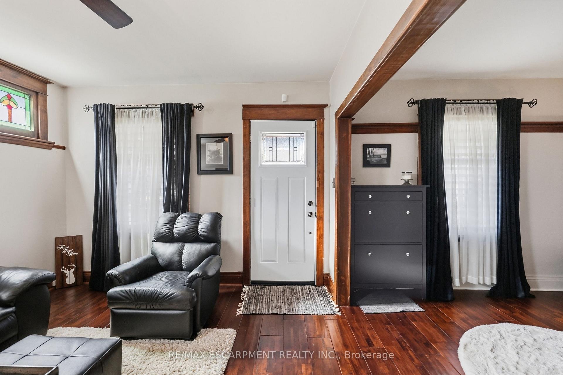 Photo 4 of 84 Barons Avenue N, Hamilton, Homeside — HOMEH