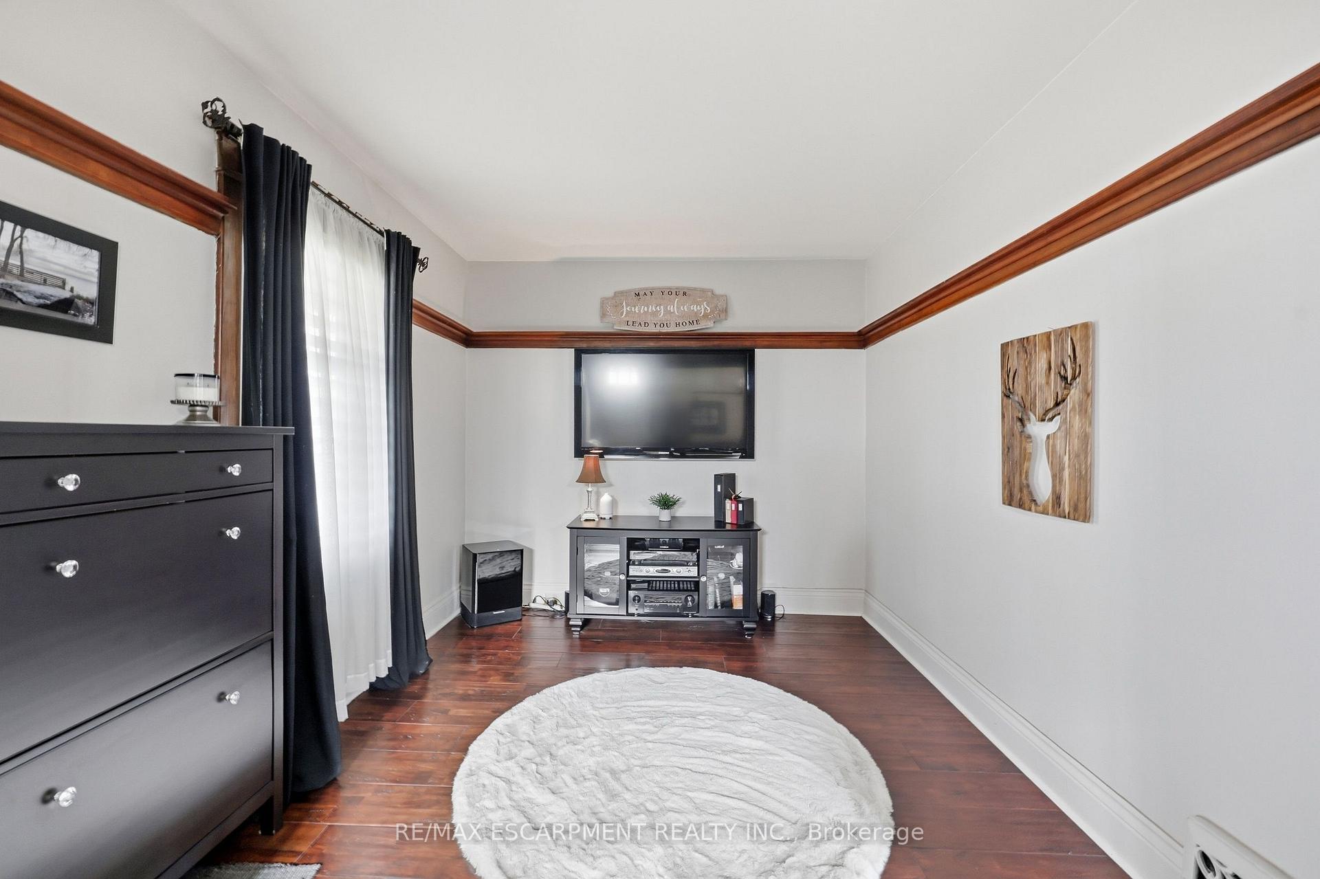 Photo 9 of 84 Barons Avenue N, Hamilton, Homeside — HOMEH