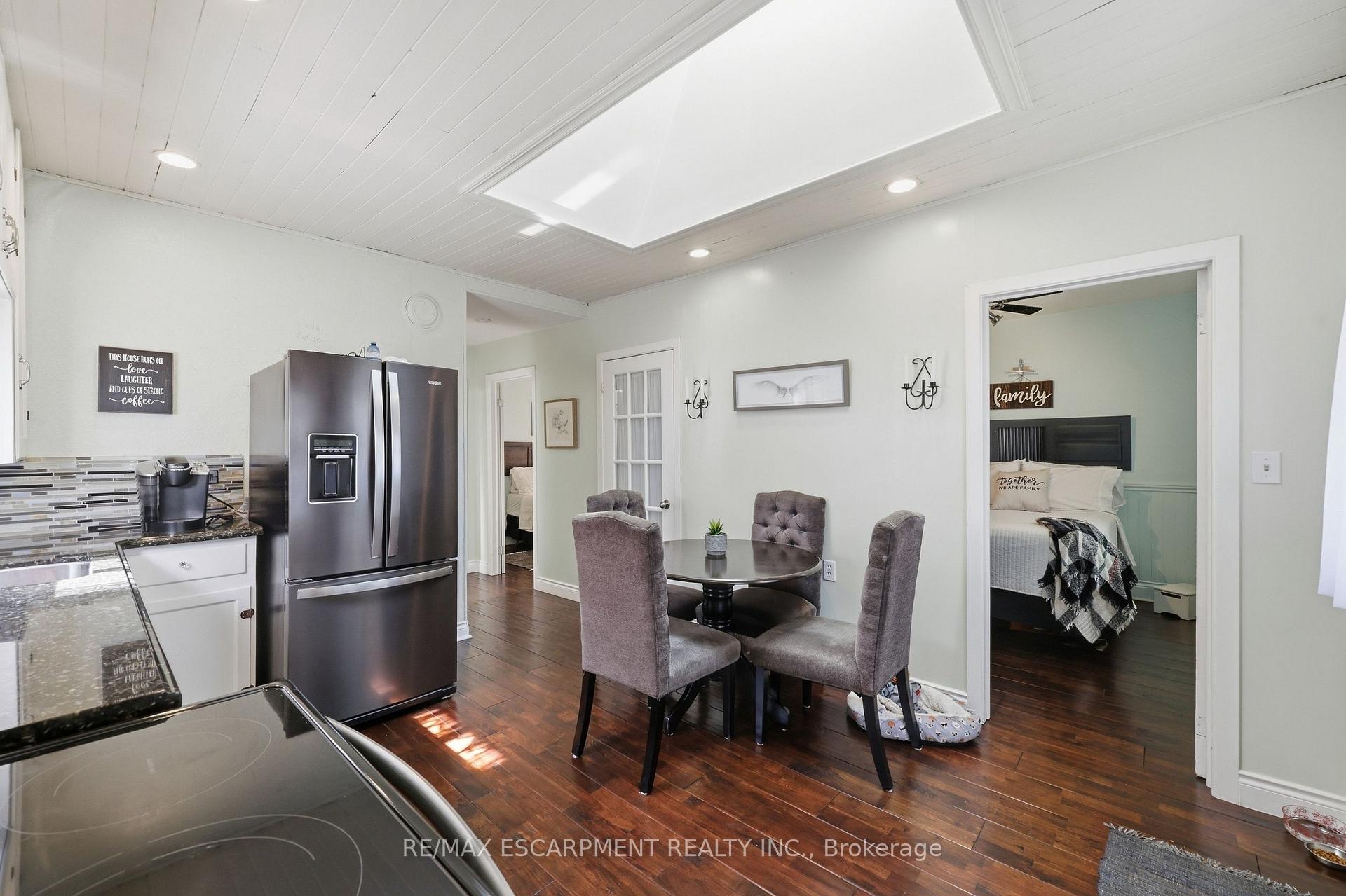 Photo 14 of 84 Barons Avenue N, Hamilton, Homeside — HOMEH