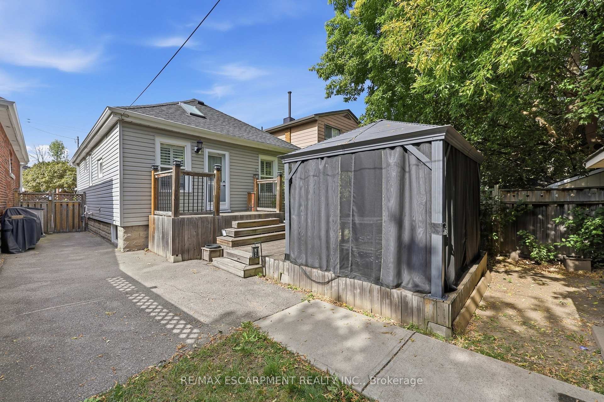 Photo 23 of 84 Barons Avenue N, Hamilton, Homeside — HOMEH