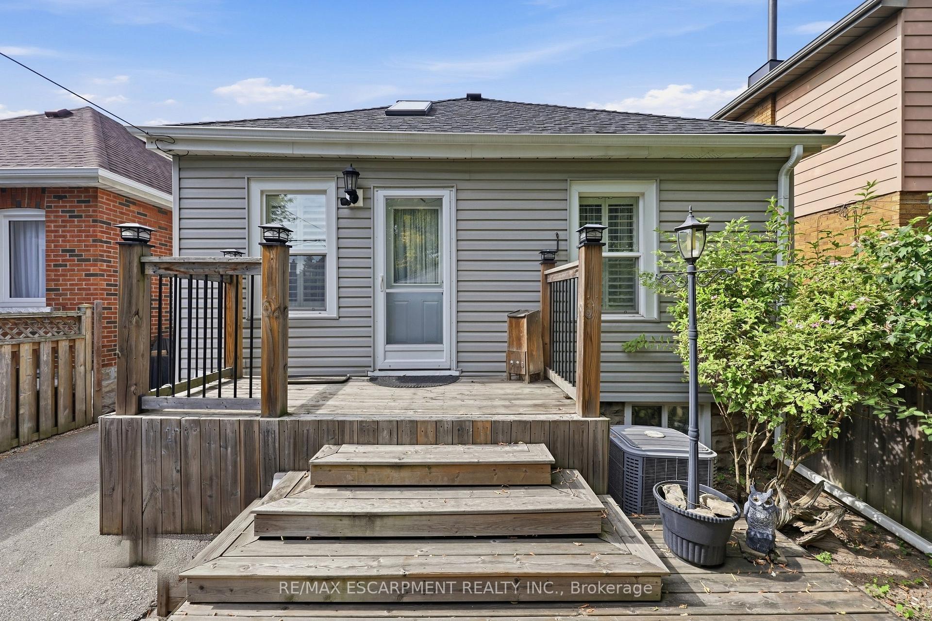 Photo 26 of 84 Barons Avenue N, Hamilton, Homeside — HOMEH