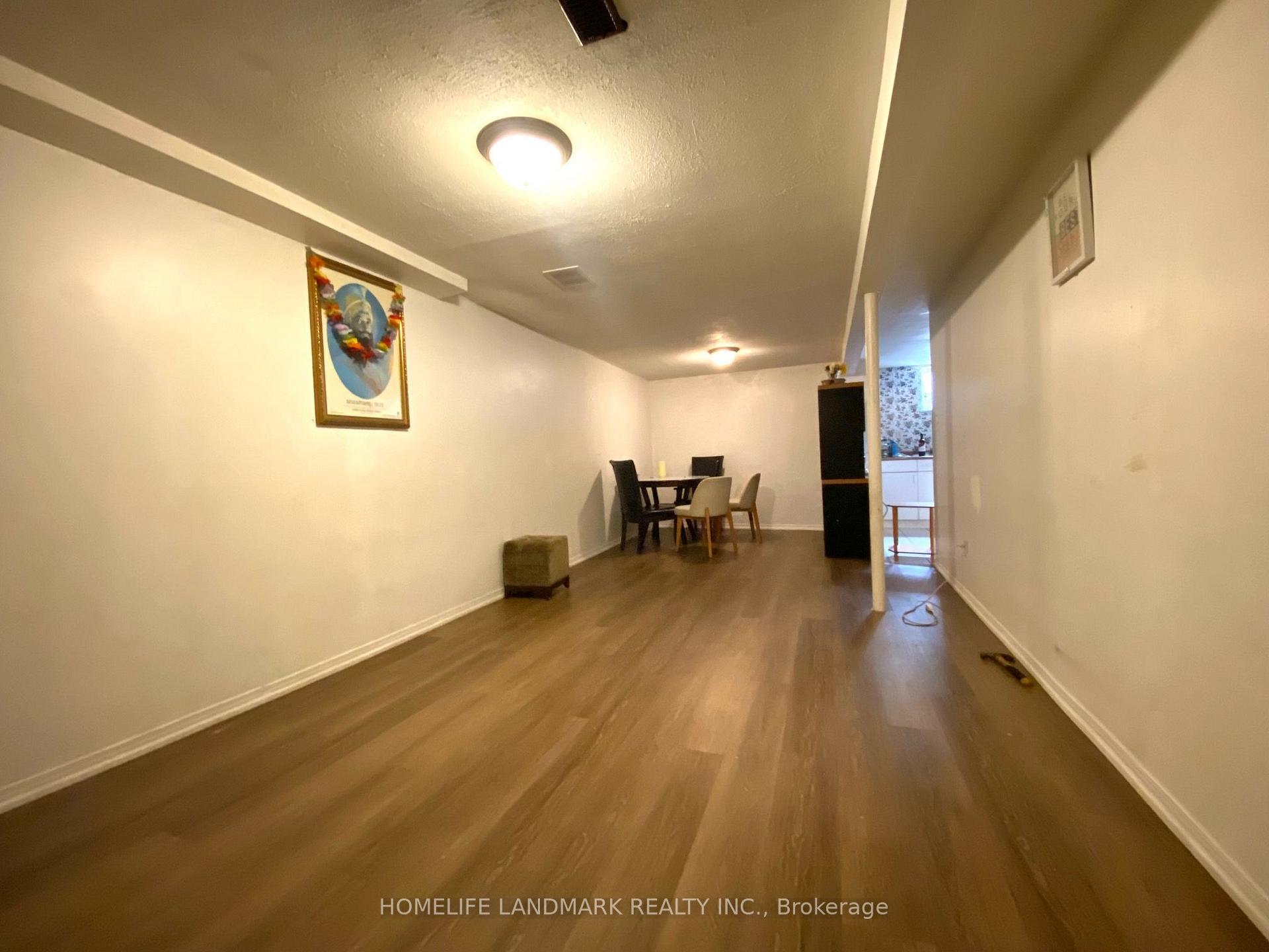 Photo 3 of Unit Lower, 3320 Grechen Road, Mississauga, Erindale — HOMEH