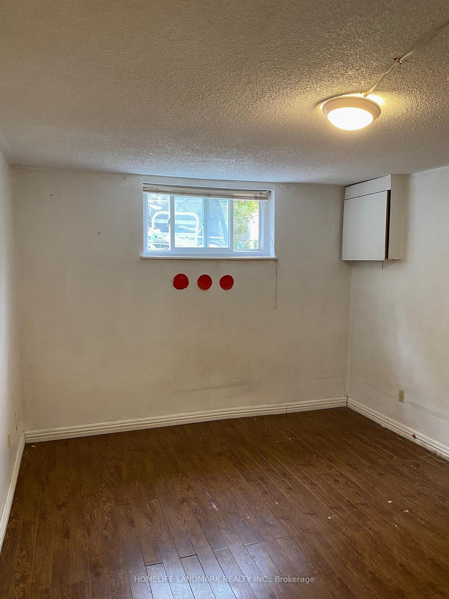 Photo 8 of Unit Lower, 3320 Grechen Road, Mississauga, Erindale — HOMEH