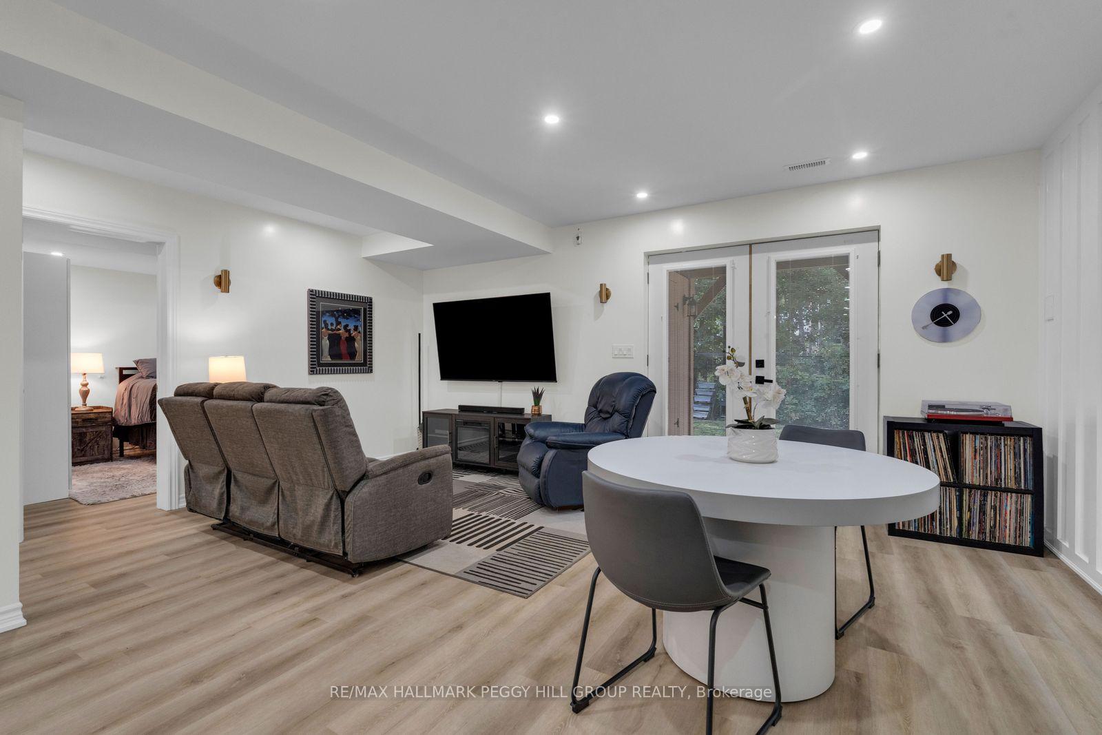 Photo 12 of 247 Diana Drive, Orillia — HOMEH