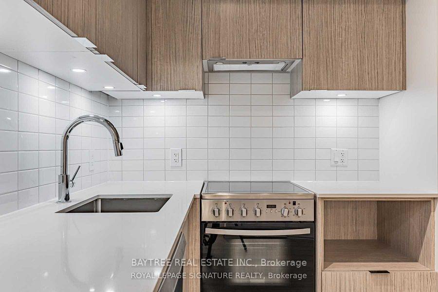 Photo 3 of Unit 2103, 395 Bloor Street E, Toronto, North St. James Town — HOMEH