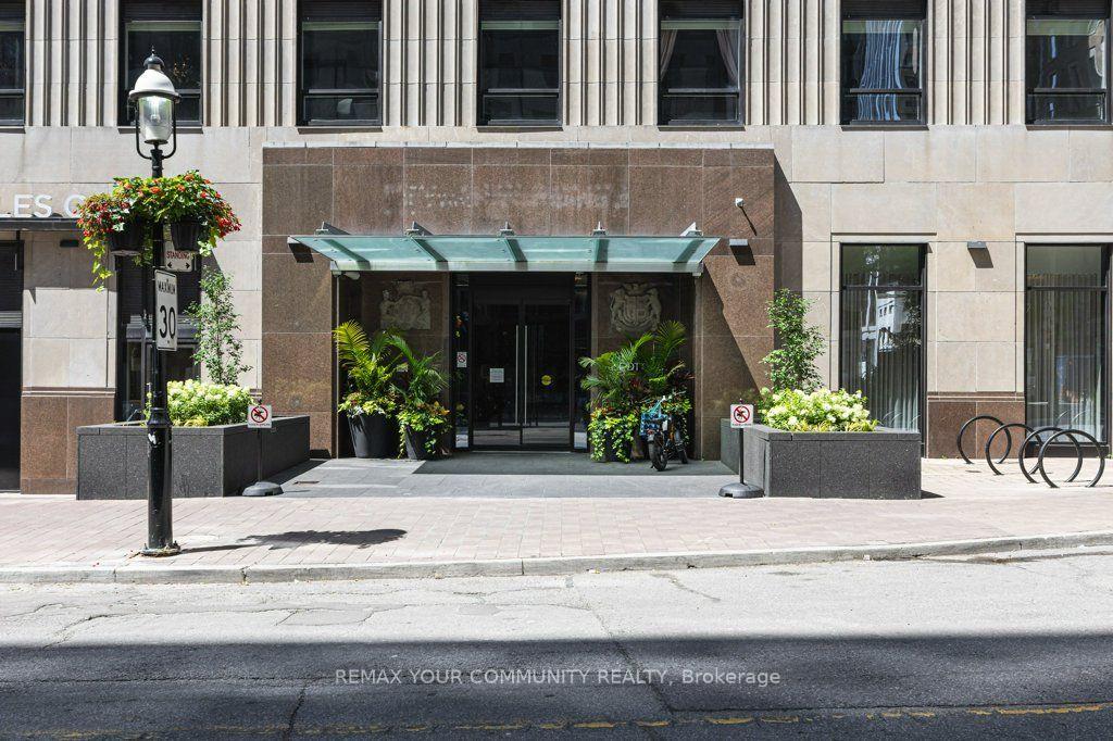 Photo 3 of Unit 506, 88 Scott Street, Toronto, Church-Yonge Corridor — HOMEH