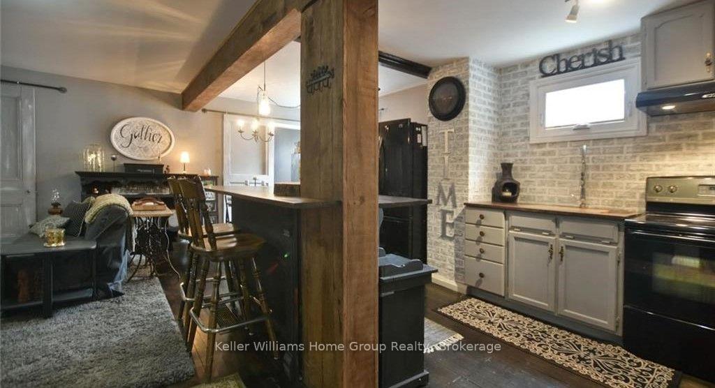 Photo 2 of 265 10th Street, Hanover — HOMEH