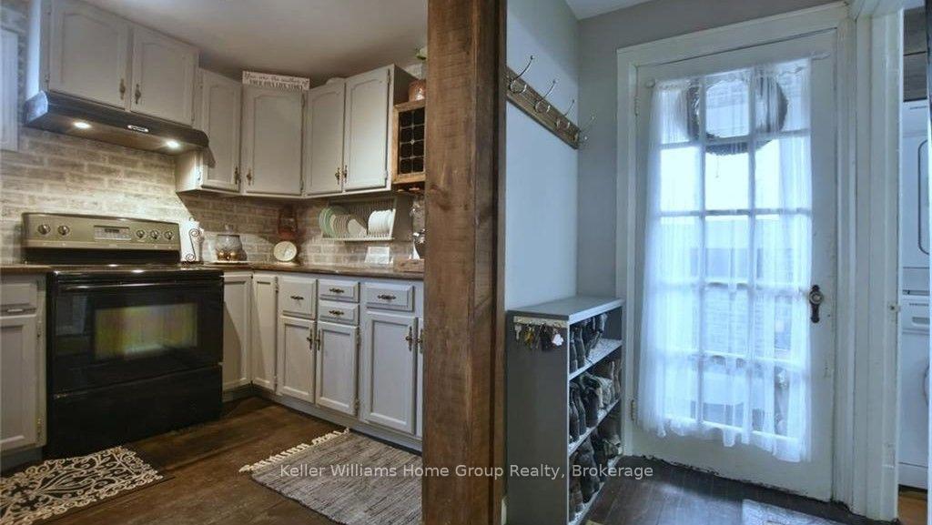 Photo 3 of 265 10th Street, Hanover — HOMEH
