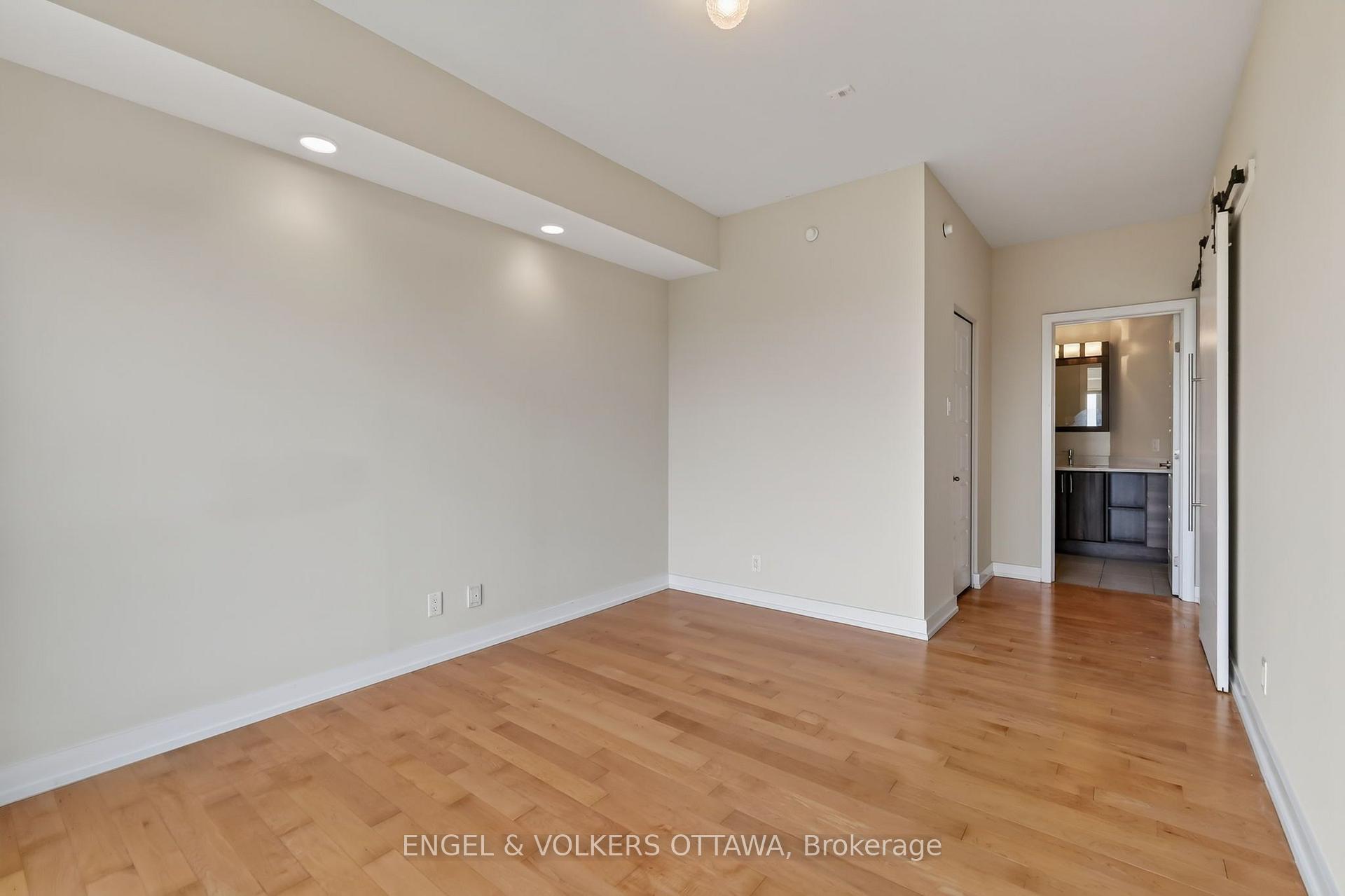 Photo 33 of Unit 711, 330 Titan Private, Ottawa, Borden Farm/Stewart Farm/Carleton Heights/Parkwood Hills — HOMEH