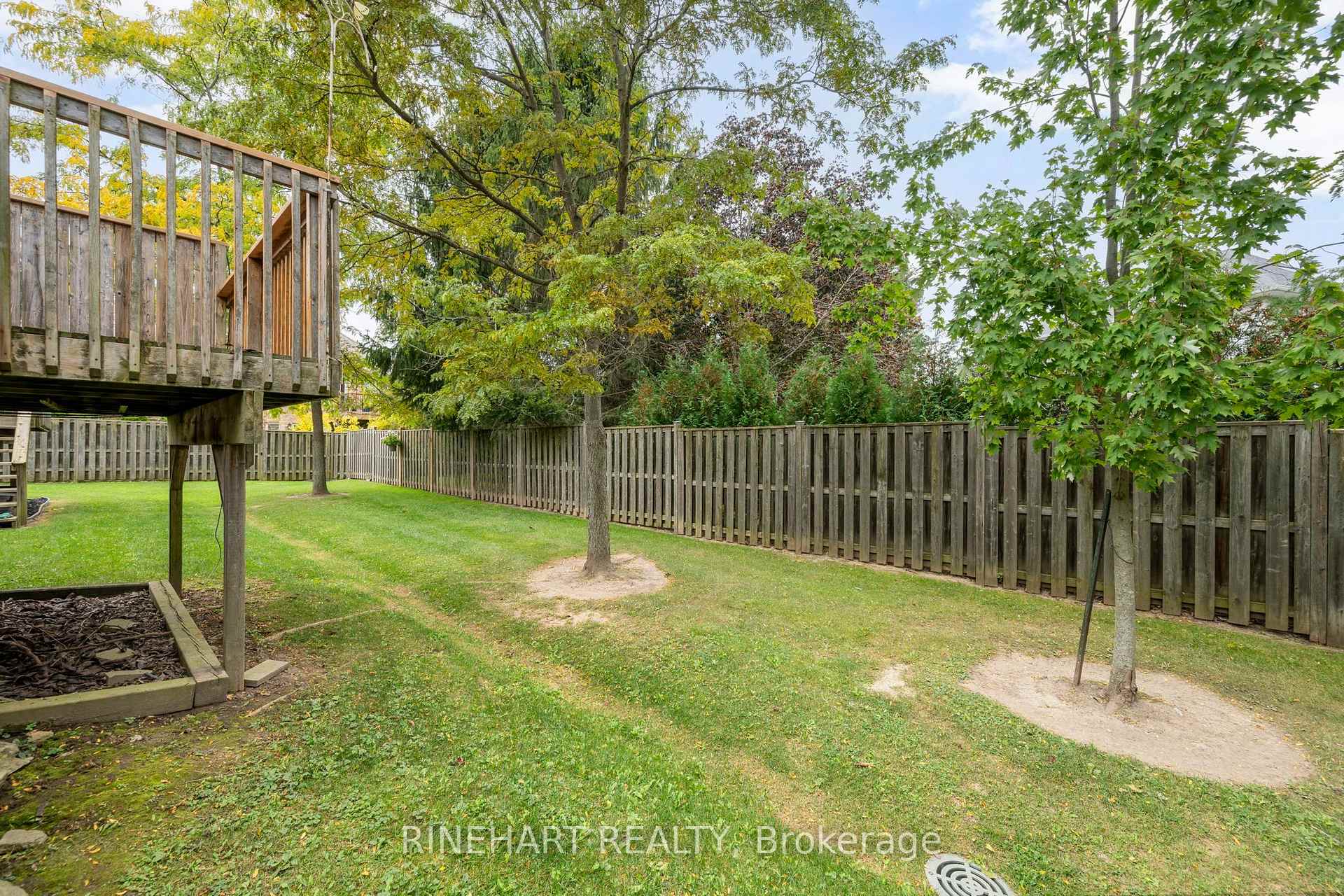 Photo 27 of Unit 17, 121 Meadowcreek Drive, Middlesex Centre, Ilderton — HOMEH