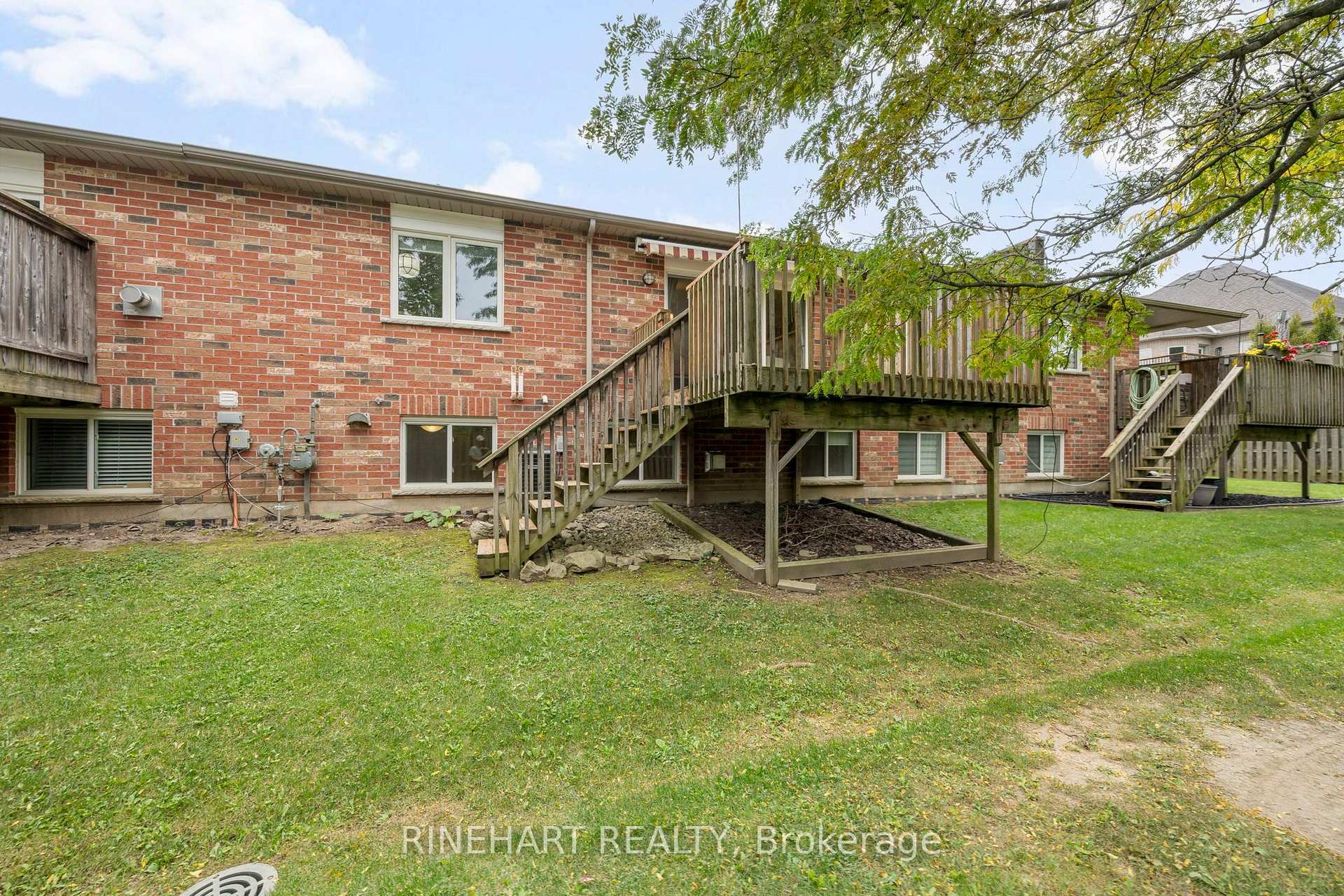 Photo 28 of Unit 17, 121 Meadowcreek Drive, Middlesex Centre, Ilderton — HOMEH