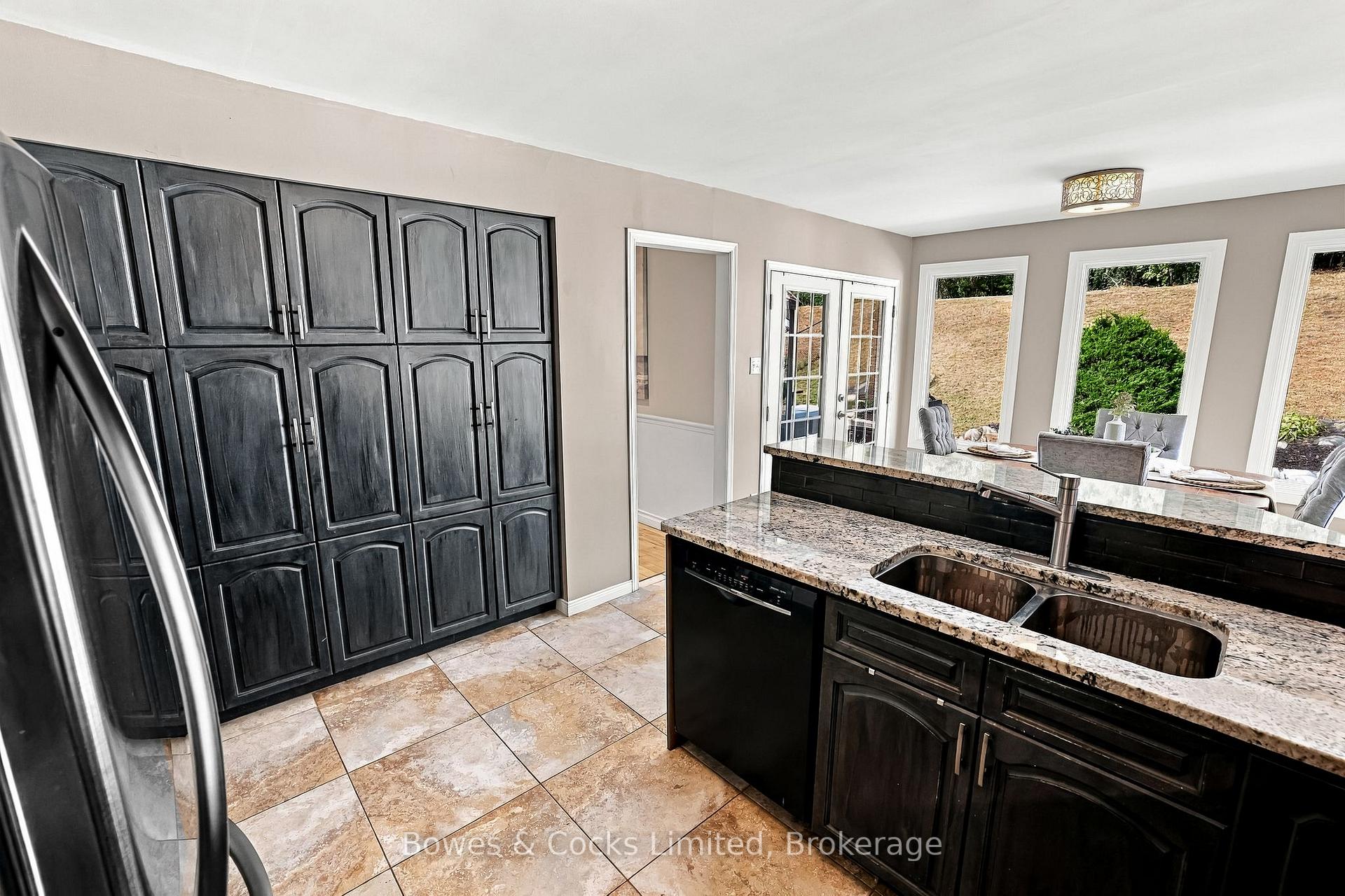 Photo 11 of 1357 Hetherington Drive, Peterborough, Northcrest Ward 5 — HOMEH