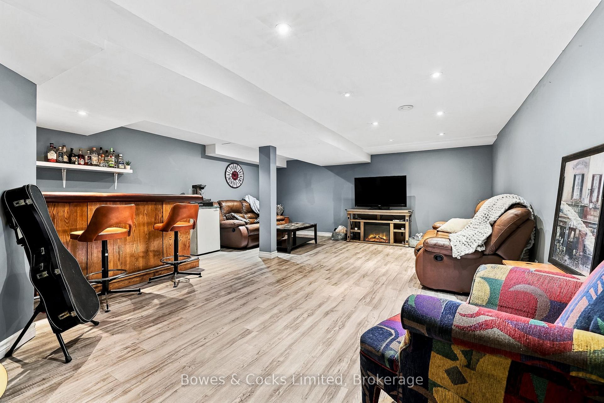 Photo 26 of 1357 Hetherington Drive, Peterborough, Northcrest Ward 5 — HOMEH
