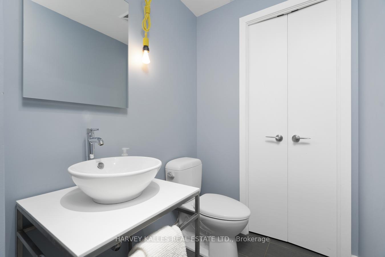 Photo 14 of Unit 722, 75 Portland Street, Toronto, Waterfront Communities — HOMEH