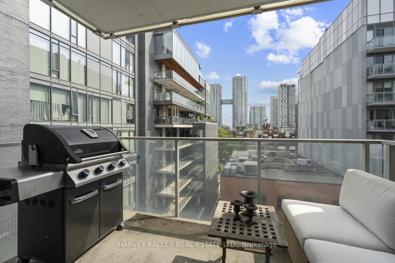Photo 16 of Unit 722, 75 Portland Street, Toronto, Waterfront Communities — HOMEH