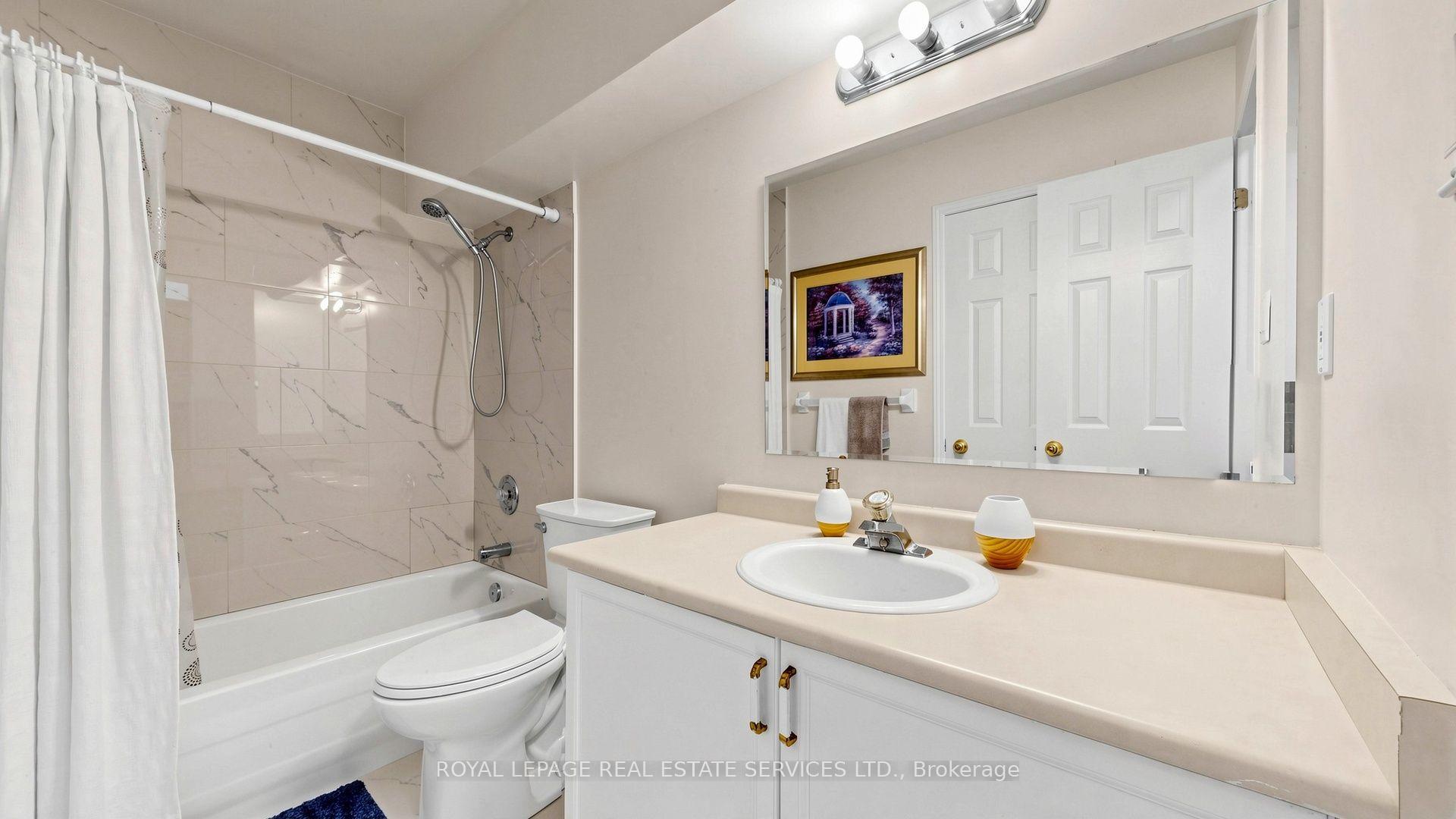 Photo 21 of 816 Beatrice Street E, Oshawa, Pinecrest — HOMEH