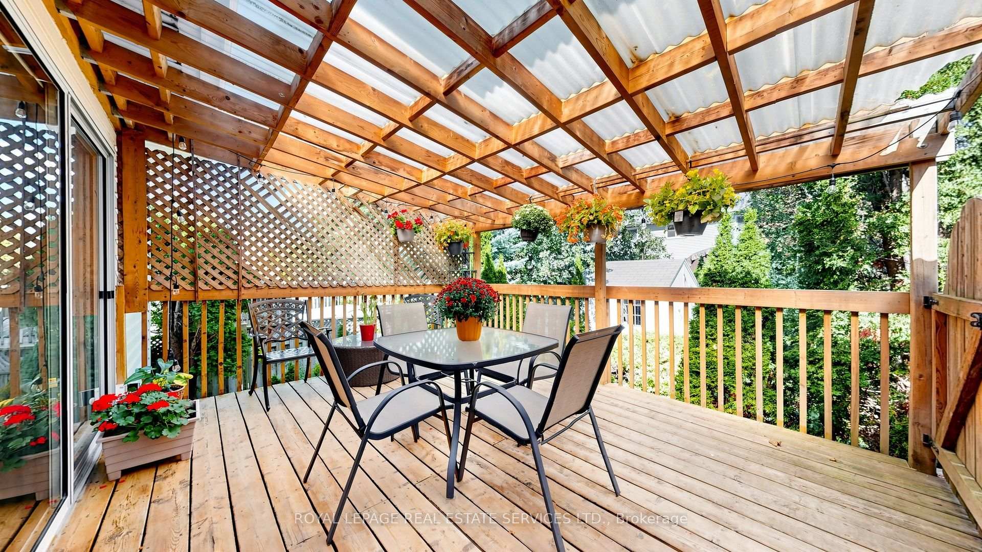 Photo 24 of 816 Beatrice Street E, Oshawa, Pinecrest — HOMEH