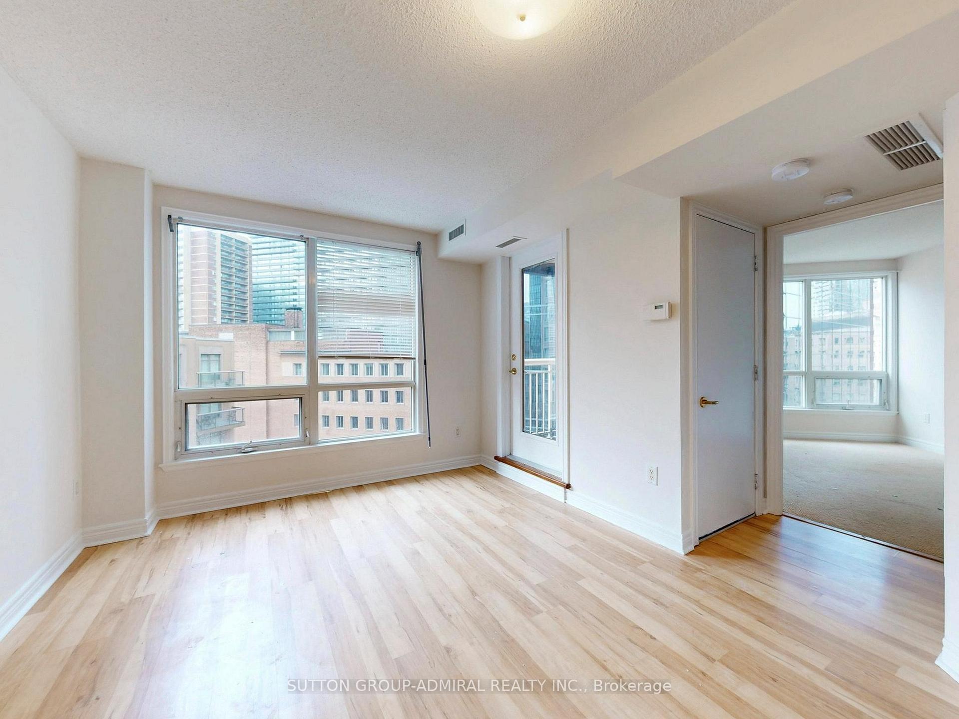Photo 6 of Unit 812, 100 Hayden Street, Toronto, Church-Yonge Corridor — HOMEH