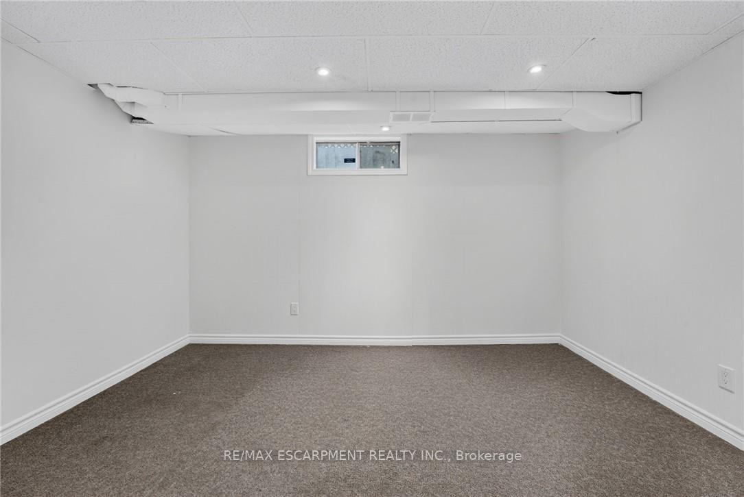 Photo 39 of 2450 Overton Drive, Burlington, Brant Hills — HOMEH