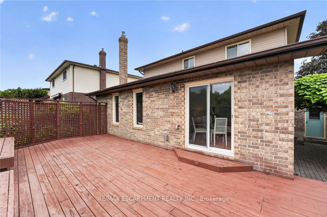 Photo 42 of 2450 Overton Drive, Burlington, Brant Hills — HOMEH