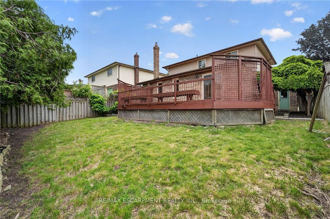 Photo 45 of 2450 Overton Drive, Burlington, Brant Hills — HOMEH