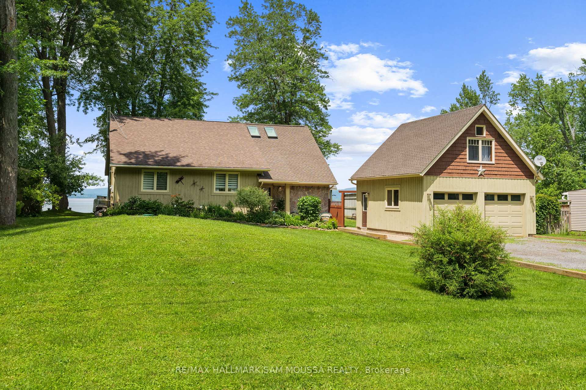 Photo 2 of 4350 Armitage Avenue, Ottawa, Dunrobin Shores — HOMEH