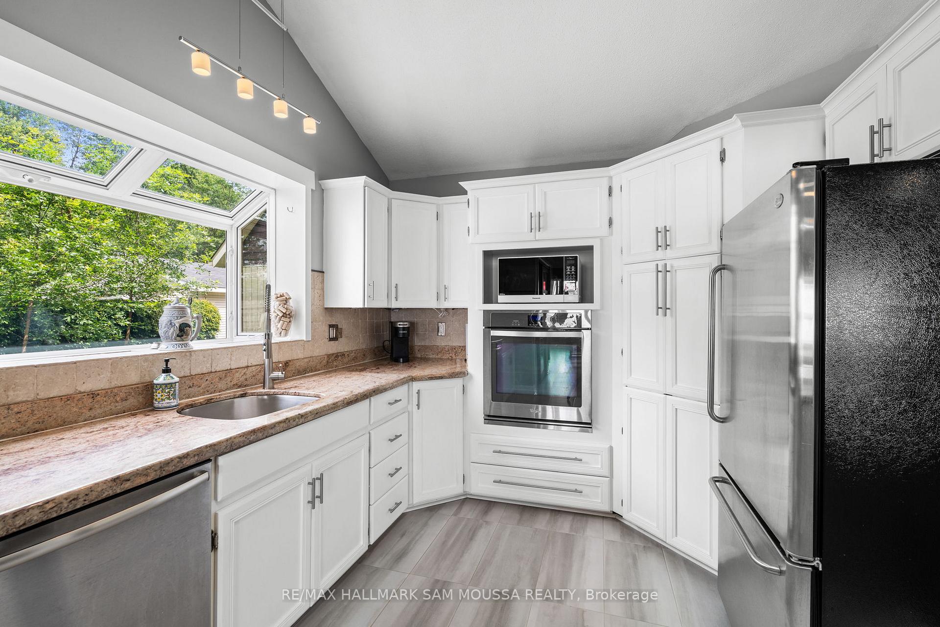 Photo 7 of 4350 Armitage Avenue, Ottawa, Dunrobin Shores — HOMEH