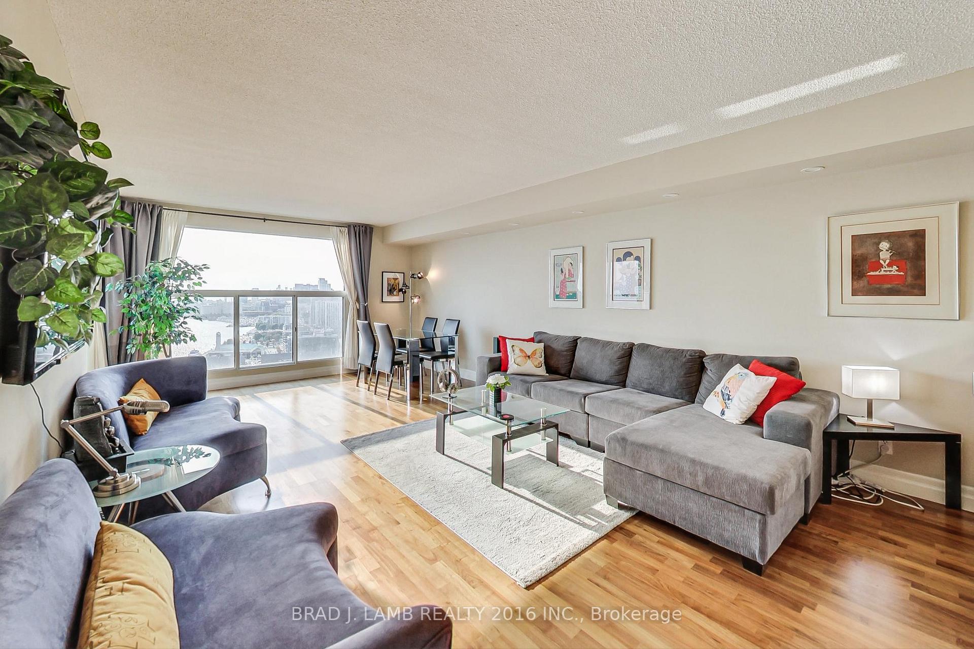 Photo 2 of Unit 2911, 99 Harbour Square, Toronto, Waterfront Communities — HOMEH