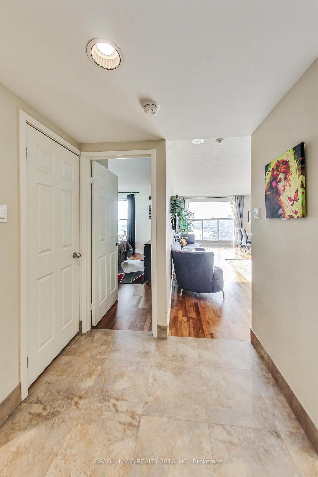 Photo 6 of Unit 2911, 99 Harbour Square, Toronto, Waterfront Communities — HOMEH