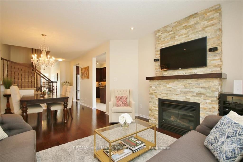 Photo 4 of 553 Ashbourne Crescent, Ottawa, Barrhaven - Stonebridge — HOMEH
