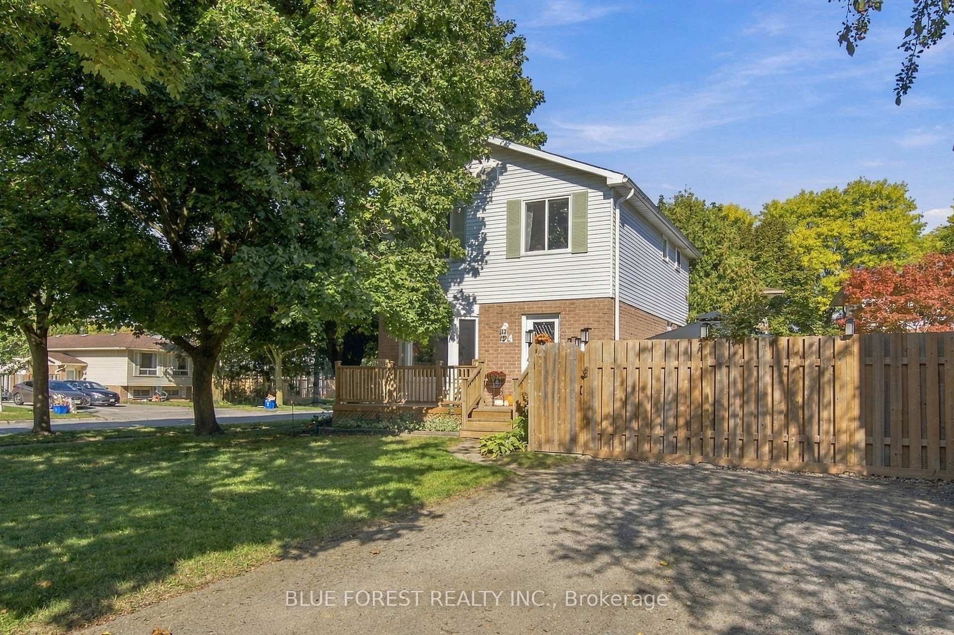 Photo of 114 Hearthside Place