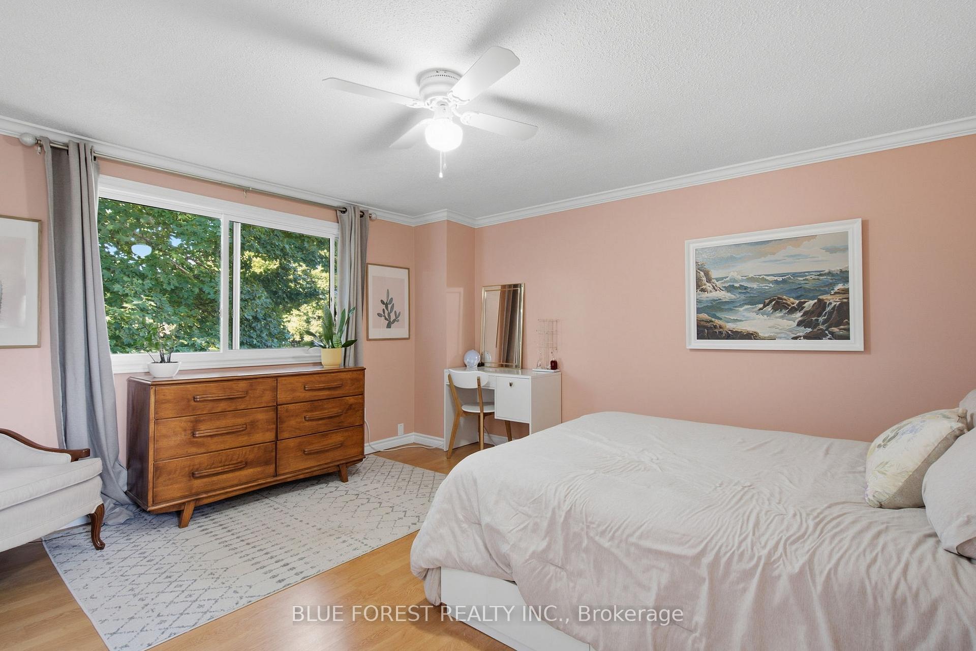 Photo 20 of 114 Hearthside Place, London, East I — HOMEH