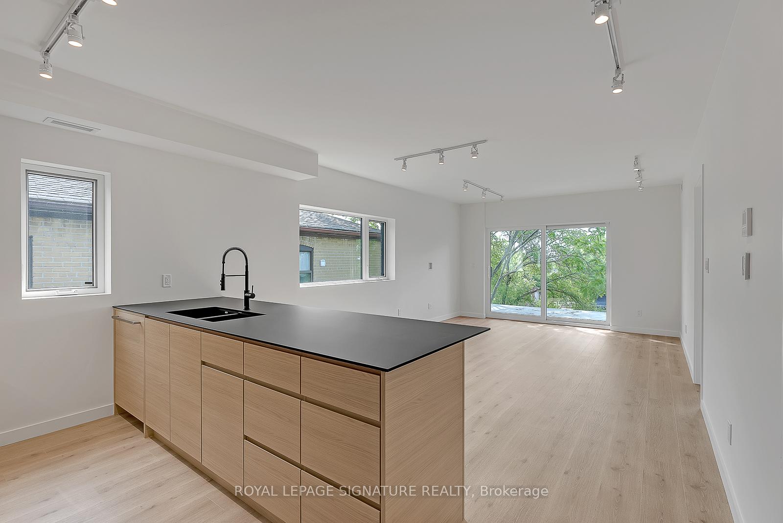 Photo 5 of Unit 4, 1254 Davenport Road, Toronto, Corso Italia-Davenport — HOMEH