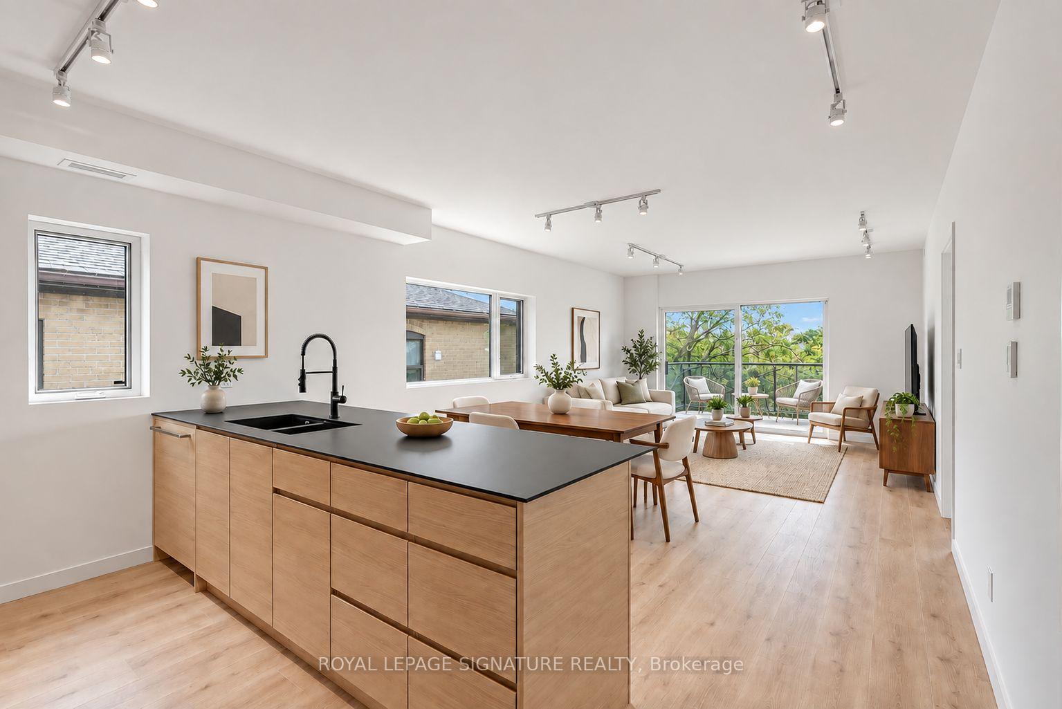 Photo 2 of Unit 4, 1254 Davenport Road, Toronto, Corso Italia-Davenport — HOMEH