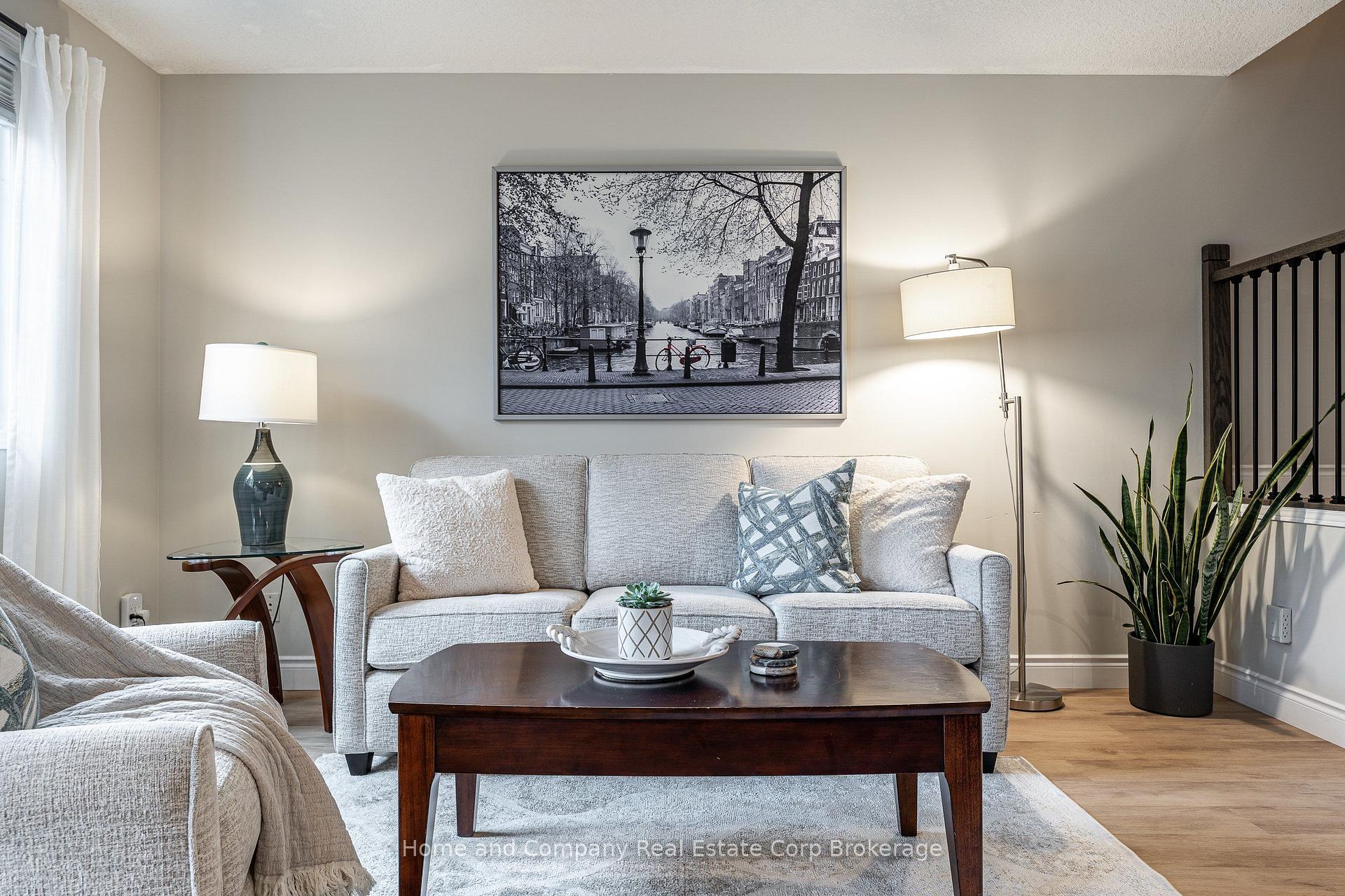Photo 16 of 160 Athlone Crescent, Stratford — HOMEH