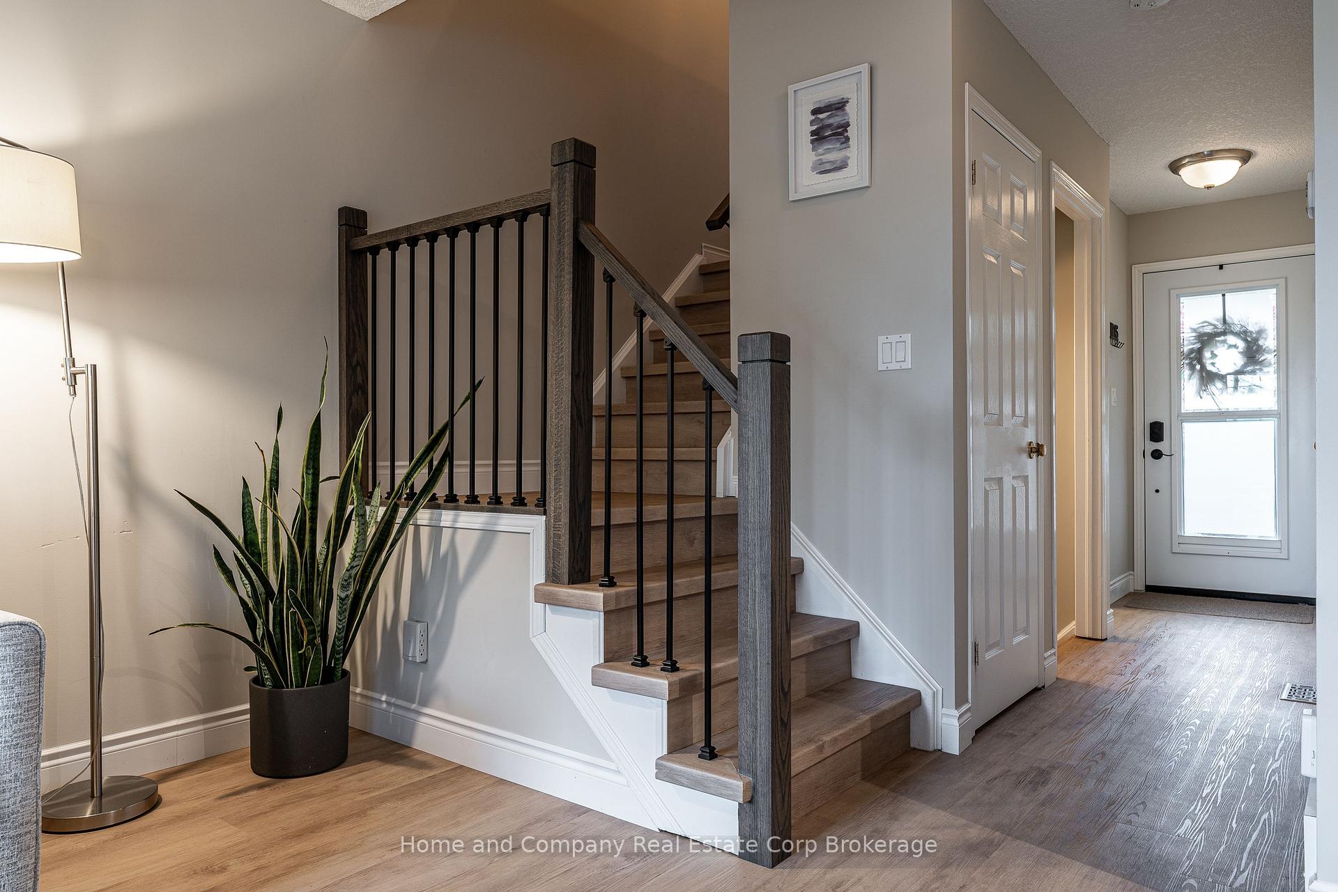 Photo 24 of 160 Athlone Crescent, Stratford — HOMEH