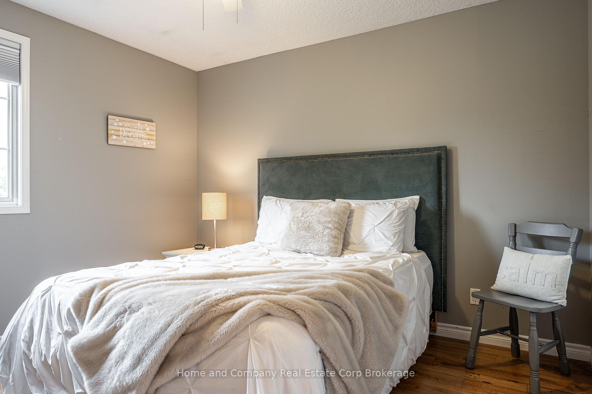 Photo 33 of 160 Athlone Crescent, Stratford — HOMEH