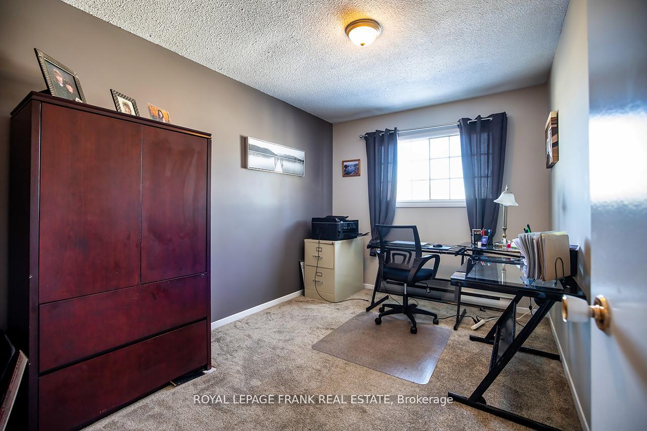 Photo 16 of Unit 9, 433 May Street, Brock, Beaverton — HOMEH