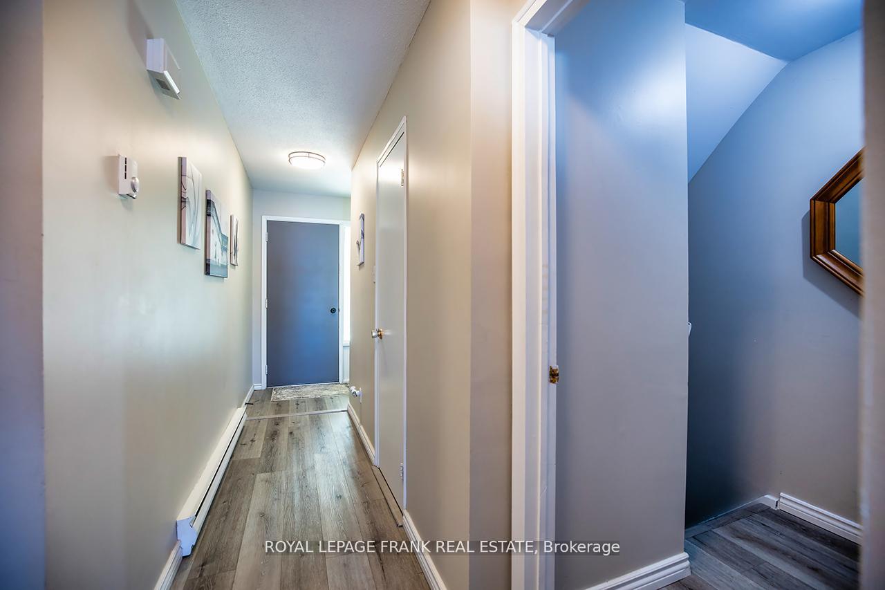Photo 20 of Unit 9, 433 May Street, Brock, Beaverton — HOMEH